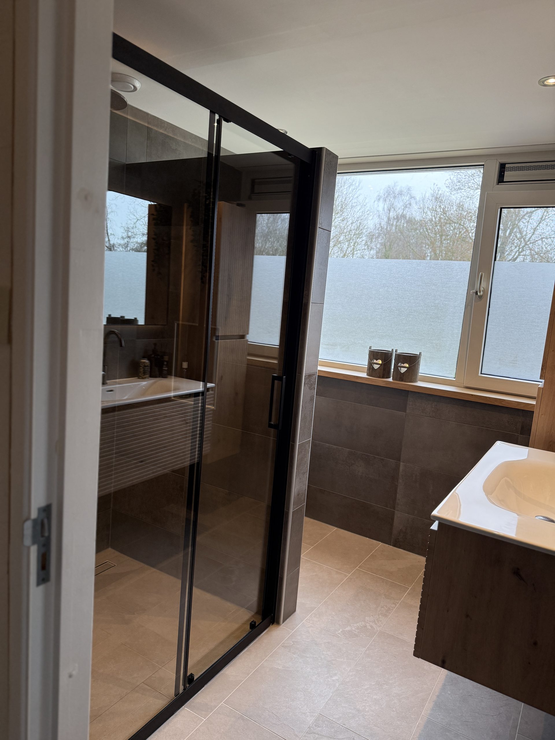 Badkamer en toilet verbouwing Gytsjerk